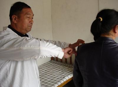 ��^ָᘼ��g����̧֮�۷���ָ�cѨ�ַ�