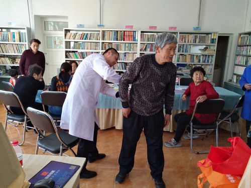 ��^ָᘼ��g(sh��)�c���F�������F�t(y��)Ժ���M��^(q��)�_չ�x�\���